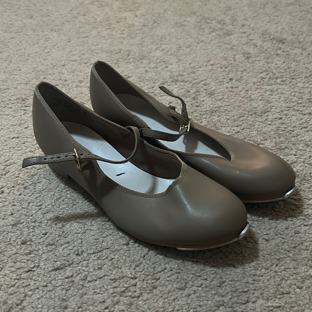 tan 6.5 tap shoes
